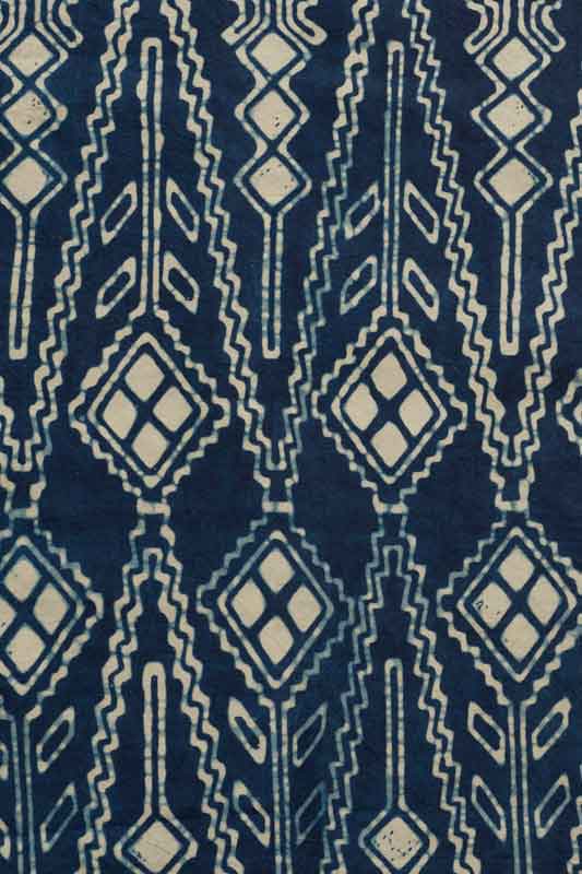 AKIO SCARF - hand loomed silk batik
