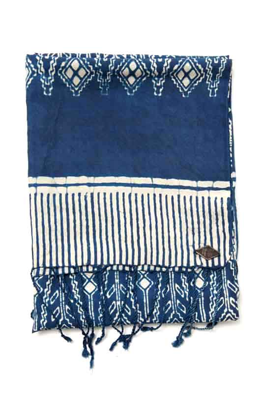 AKIO SCARF - hand loomed silk batik